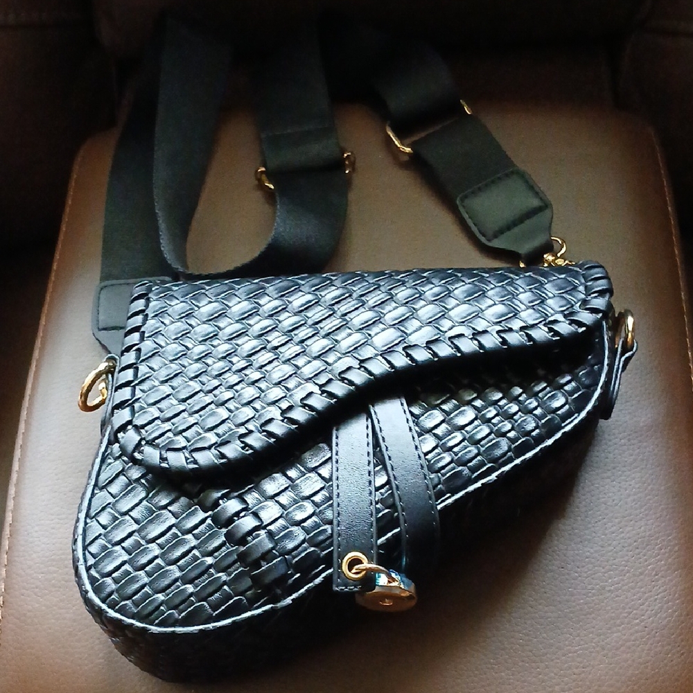 Elegant Black Woven crossbody Bag
